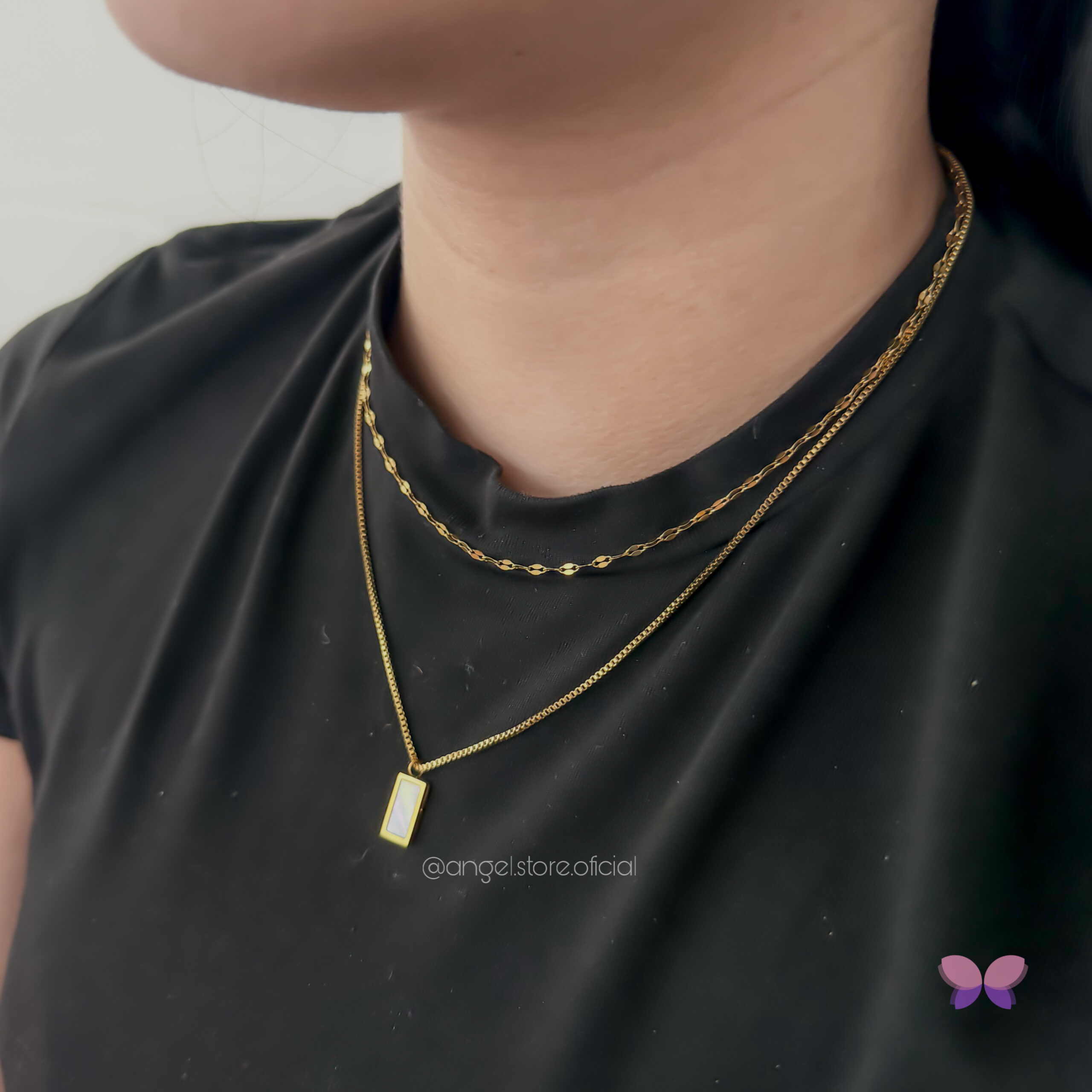 COLAR DUPLO PENDULO MADREPÉROLA DOURADO
